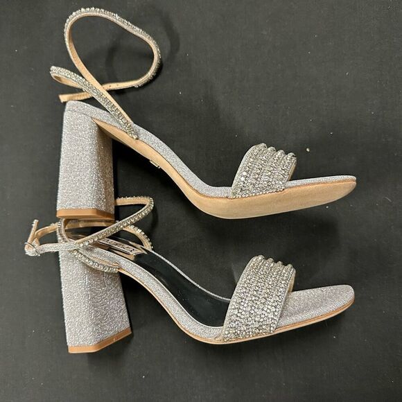 New Badgley Mischka Becca Silver Rhinestone Bedazzled Heeled Sandals 9.5 - Picture 4 of 8